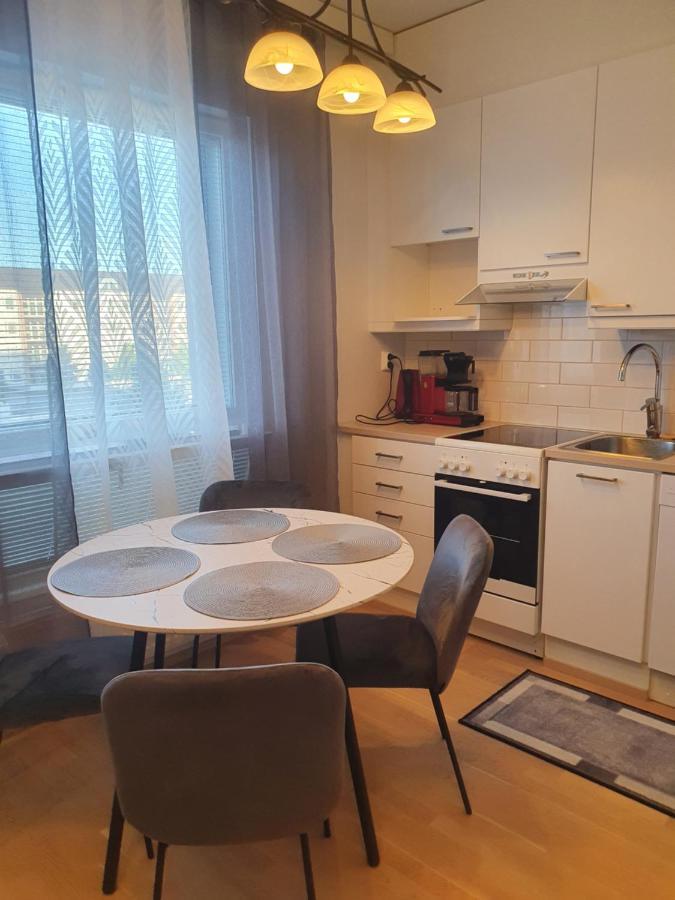 Moderni, Viihtyisae Pikkukaksio Saunalla Pori Exterior photo