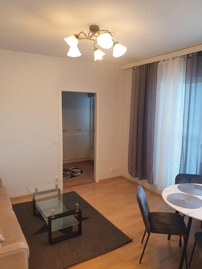Moderni, Viihtyisae Pikkukaksio Saunalla Pori Exterior photo